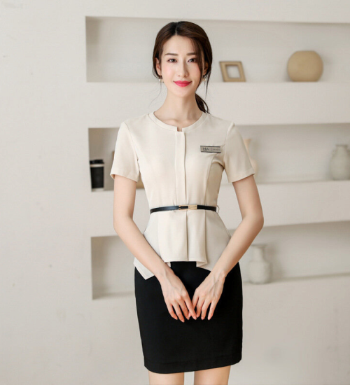 Đồng phục lễ tân